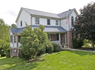 2391 Delo Dr, Gibsonia, PA 15044