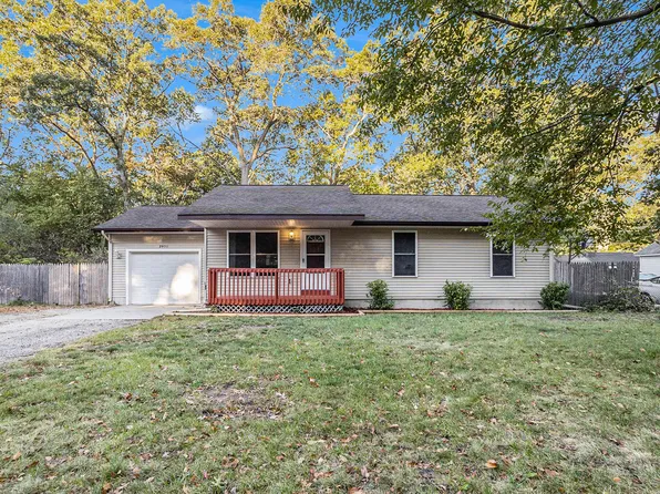 2951 Madison St, Muskegon, MI 49444