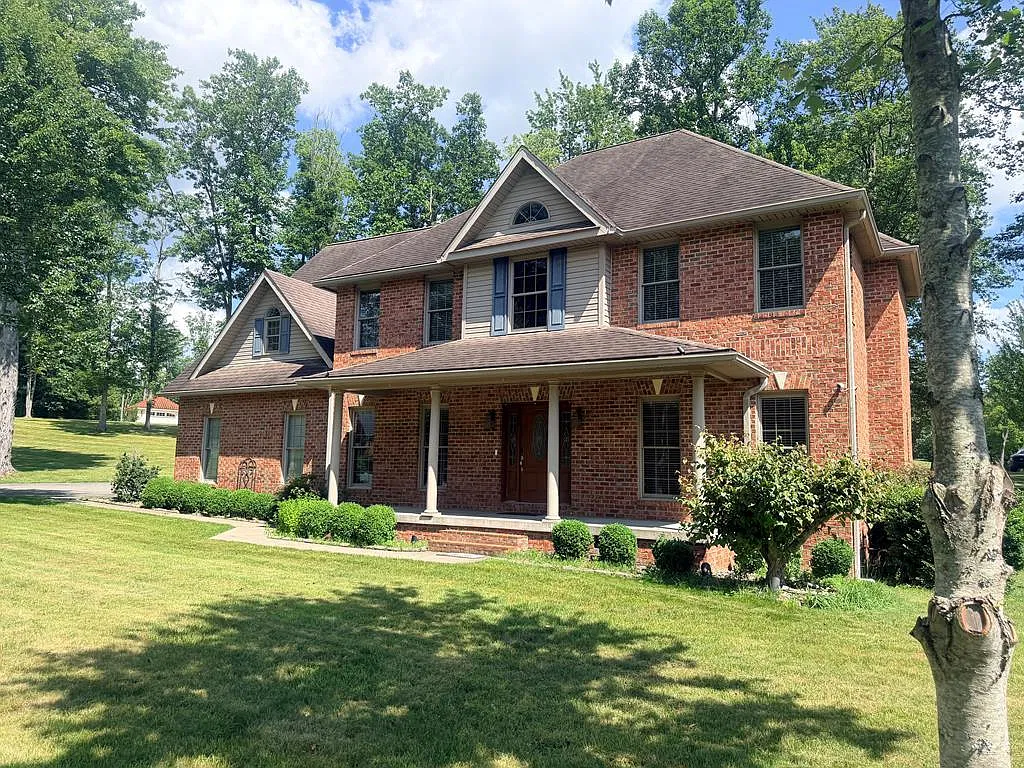 4 bed, 3.5 bath, 3060 sqft, $2,800 — Photo 3