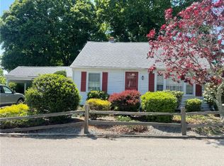 40 Edward St, Coventry, RI 02816