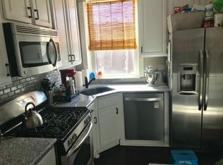873 W Cornelia Ave #3, Chicago, IL 60657