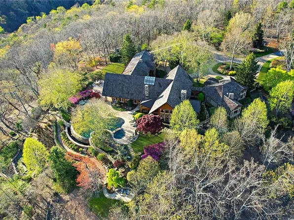 1103 Apple Pie Ridge Rd, Alto, GA 30510
