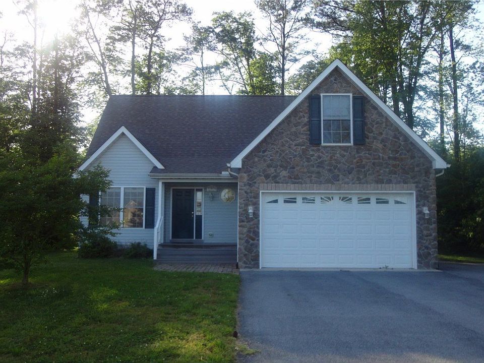 1st image of 32524 Herring Wood Dr