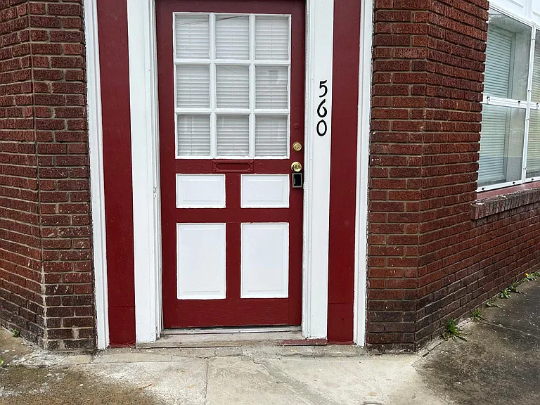 560 Summit Ave #1 — Photo 12