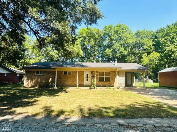 208 Forrest Dr, Newport, AR 72112