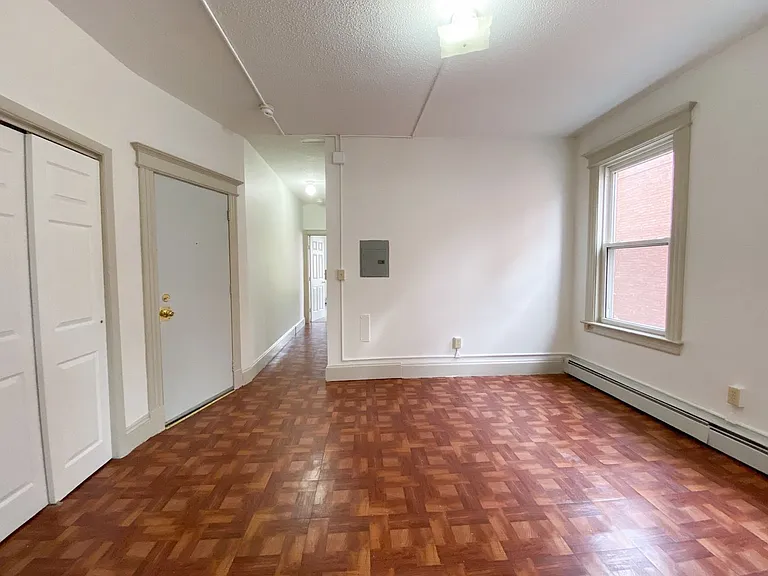 31-33 Bond St — Photo 36