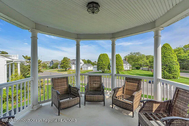 42 Pitney Ave — Photo 32