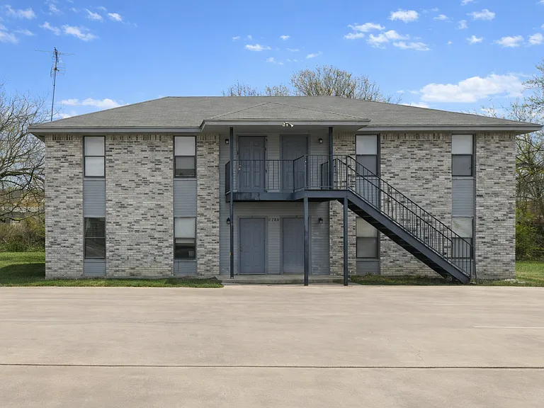 1708 Benttree Dr — Photo 20