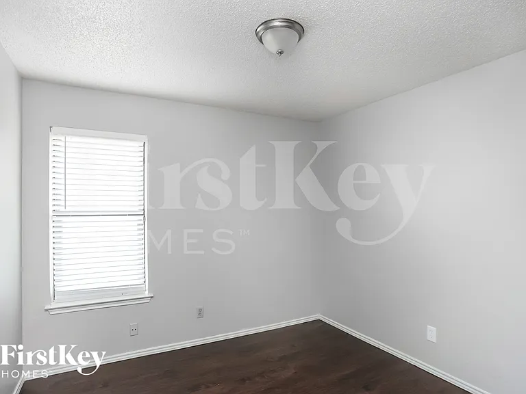1317 Edelweiss Dr — Photo 13