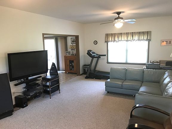 5th image of 18 Kearsley Pl