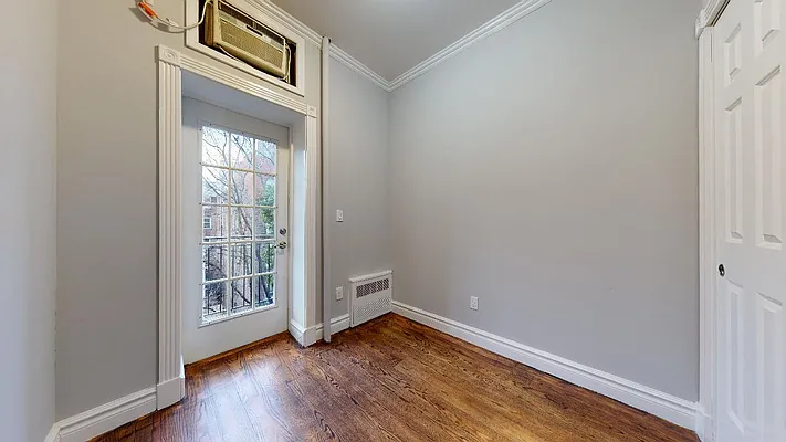 Rented by Bond New York | media 12