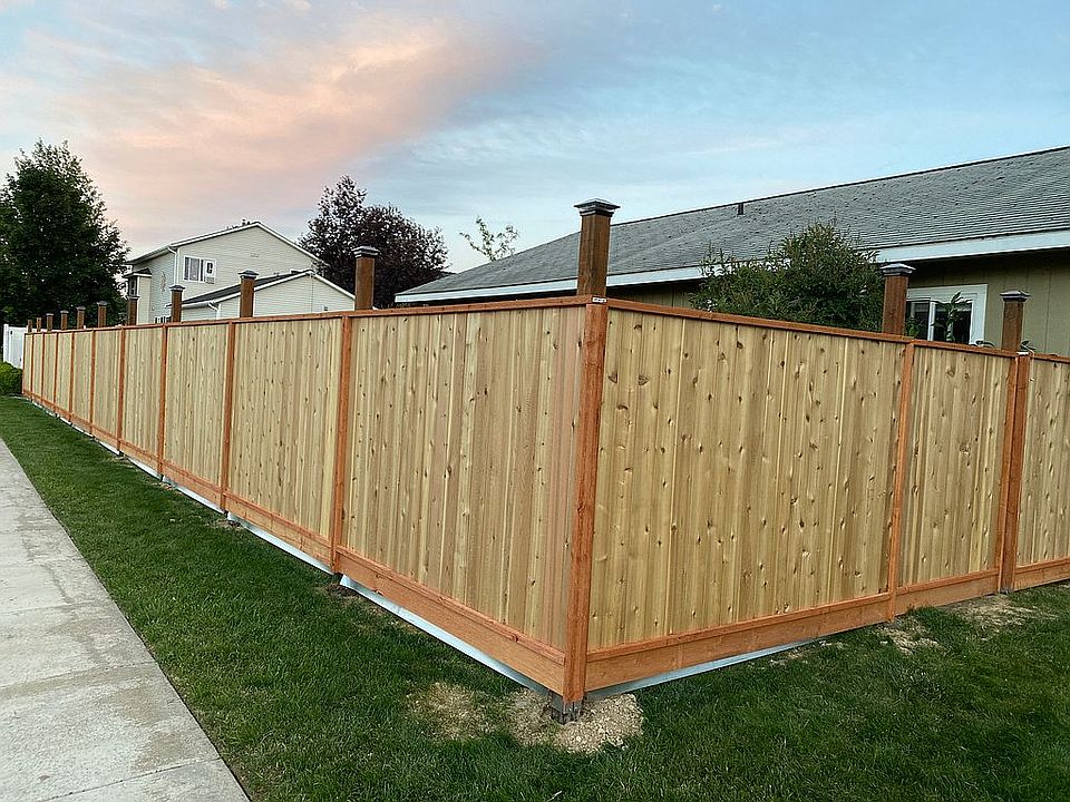 2nd image of 1214 Kinnikinnik Ave
