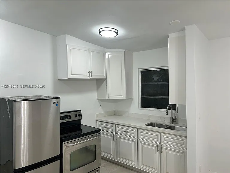 261 NW 49th St #C — Photo 18
