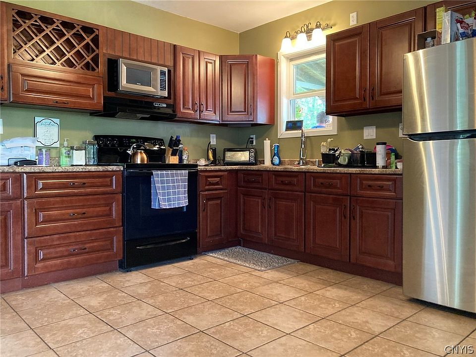 2945 Mohawk St, Sauquoit, NY 13456 Zillow