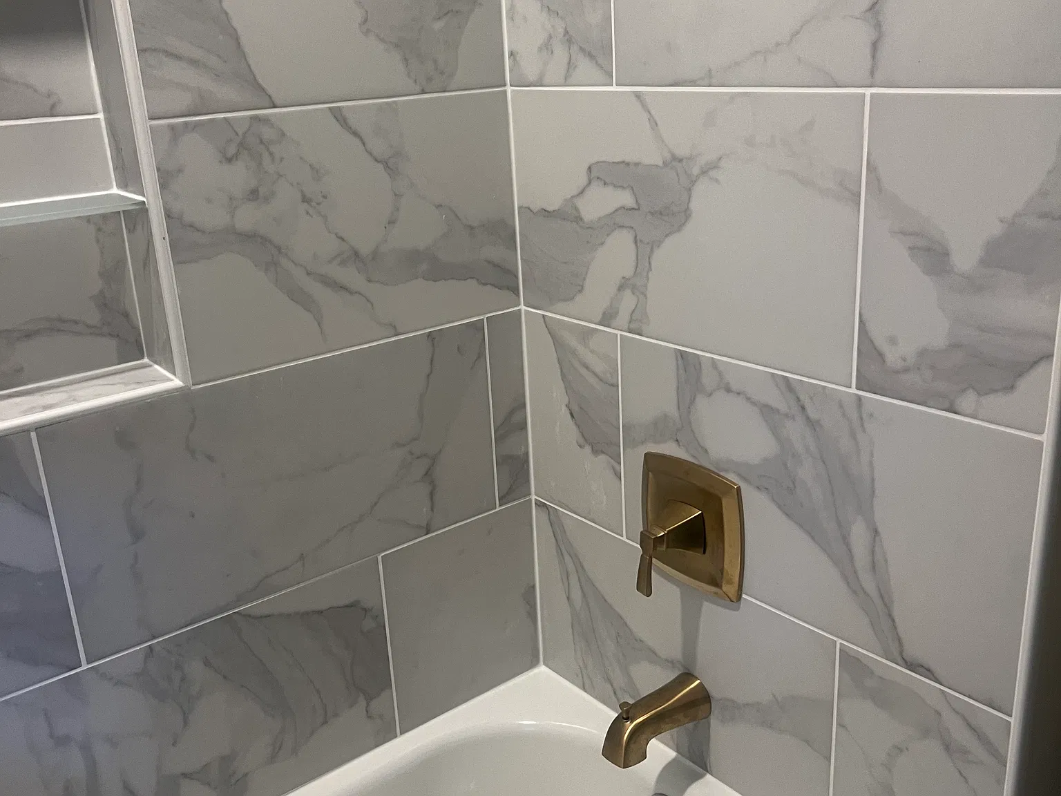 4 bed, $1,850 — Photo 1
