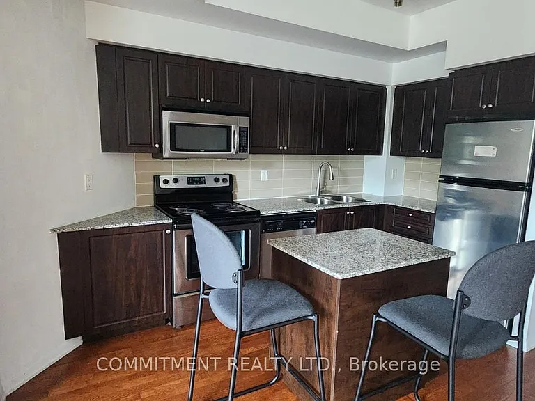 215 Fort York Blvd #215 — Photo 2