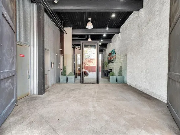402 Julia St APT 302, New Orleans, LA 70130