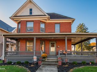 521 Washington Ave, Jersey Shore, PA 17740