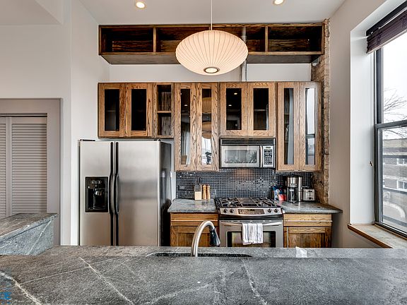 1659 West 21st Street Kitchen Photo