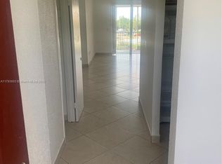 1770 NE 191st St APT 302-1, Miami, FL 33179