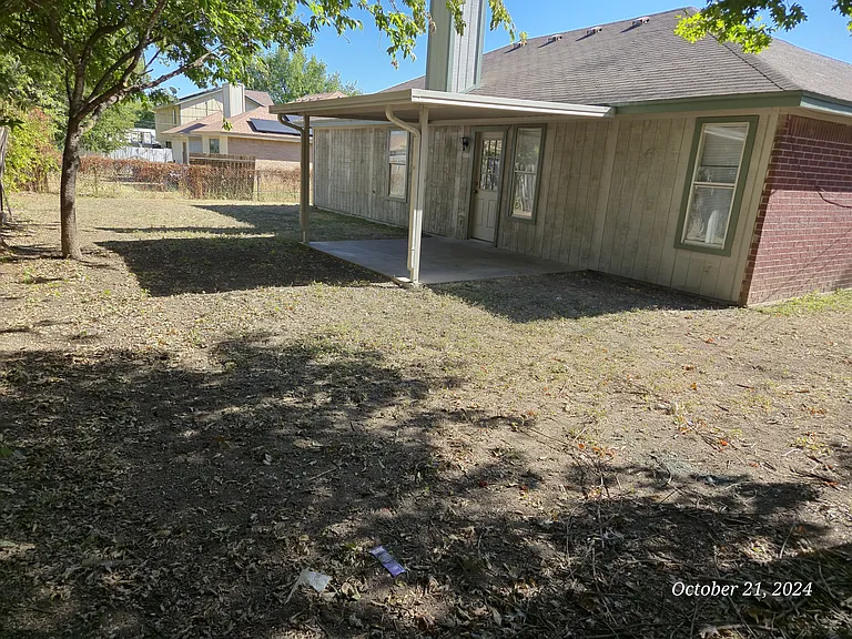 405 Alpine St — Photo 16