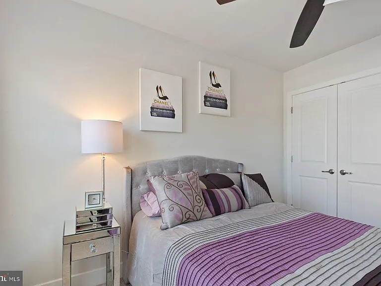 6960 Farragut Dr — Photo 23