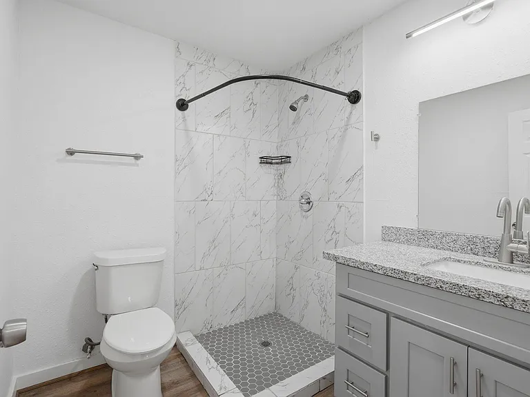 5962 Ridgeway Dr — Photo 12