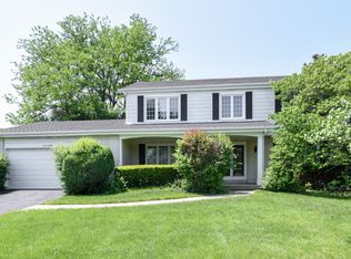 2S630 Avenue Latour, Oak Brook, IL