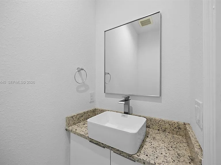 1923 Sunniland Blvd — Photo 4