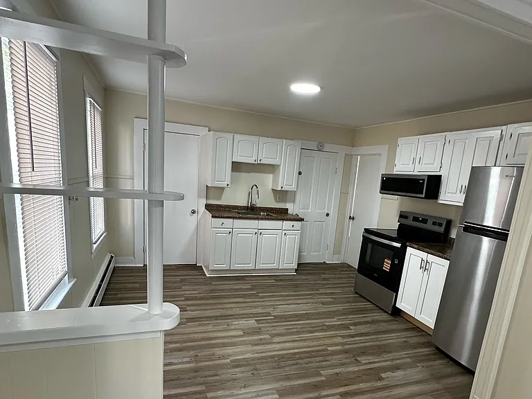 42 Spring St #1 — Photo 6
