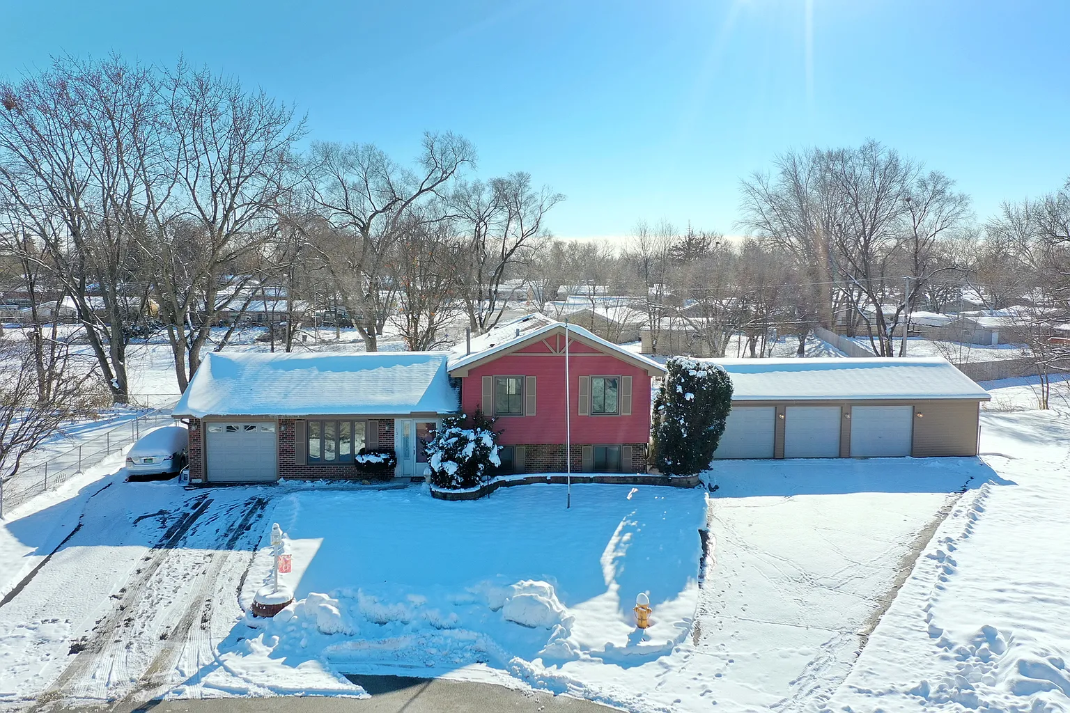 131 Monticello Cir photo 1