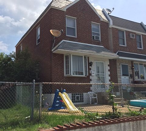 2nd image of 1029 E Cheltenham Ave