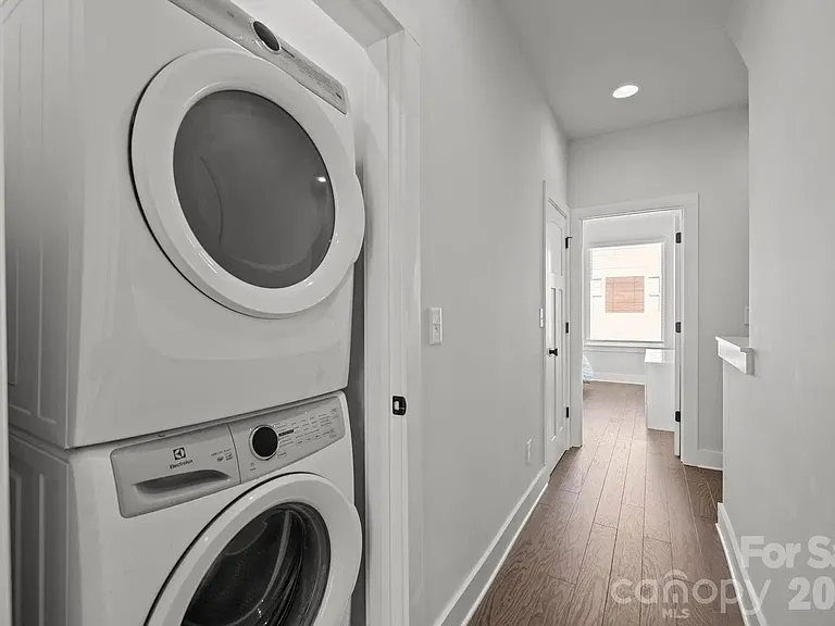 5011 York Park Ln — Photo 9