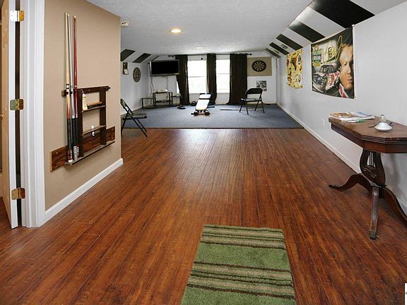 5th image of 284 Ravenwood Cir