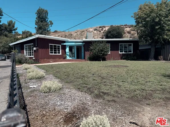 10517 Vail Dr, Sunland, CA 91040