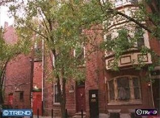 426 Gaskill St, Philadelphia, PA 19147