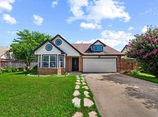 3253 Beavers Bend Trl, Grand Prairie, TX 75052