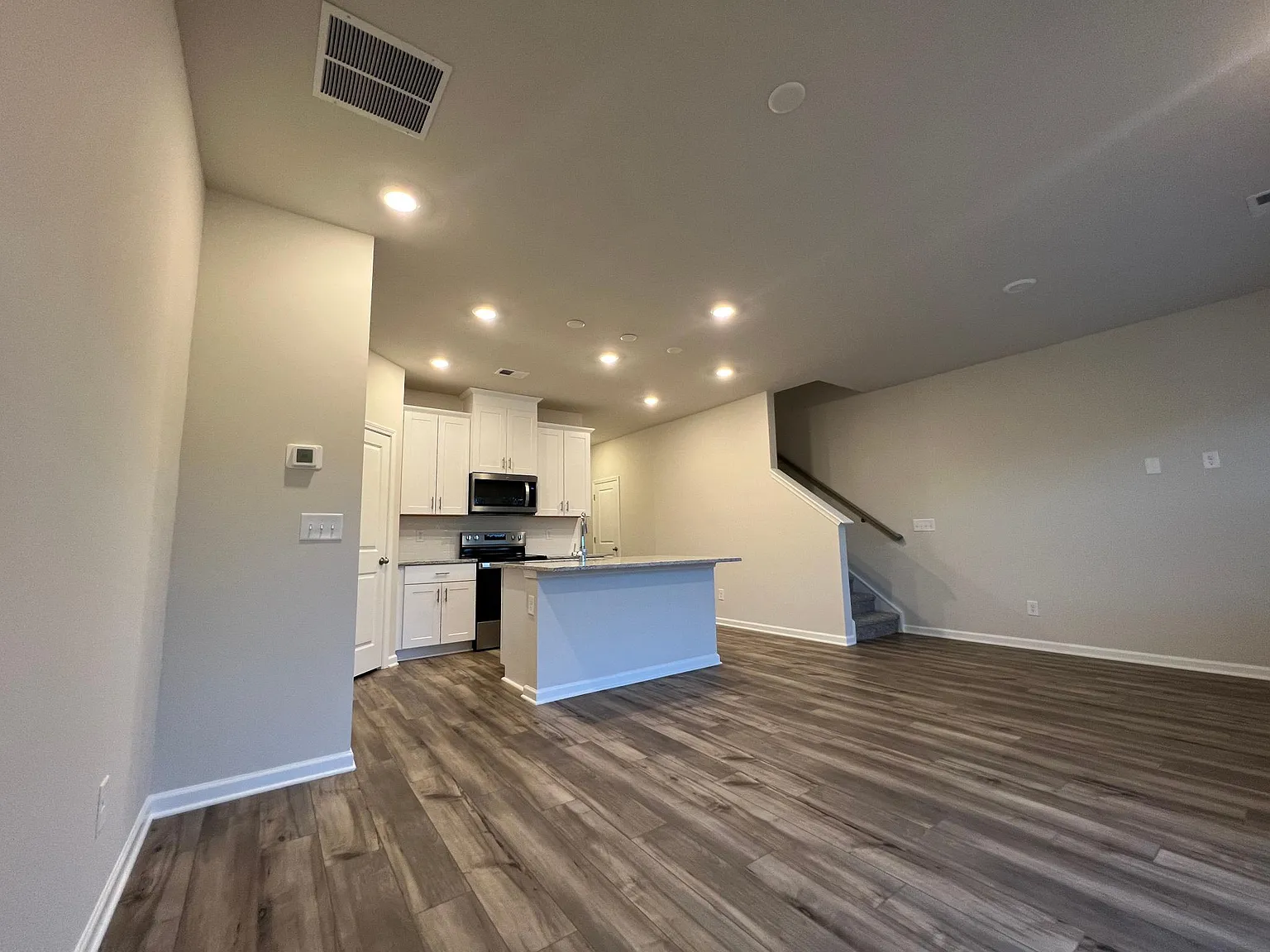 3860 County Down Ave — Photo 2