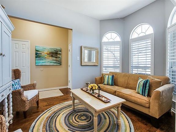 5th image of 300 Ambrose Dr