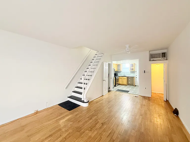 2544 S Darien St — Photo 21
