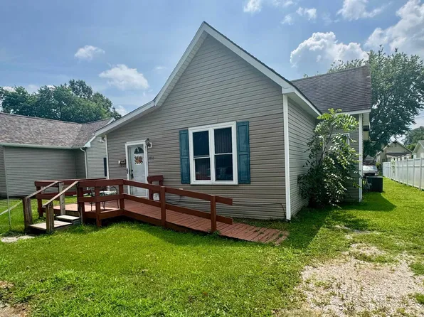 1633 N 11th St, Vincennes, IN 47591