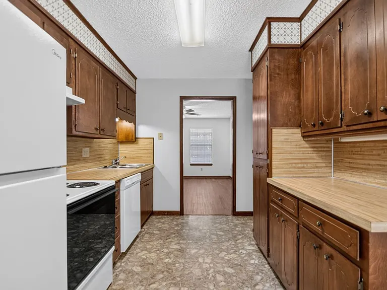 207 Turner Ave — Photo 23