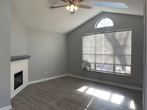 1508 Spelling Way Photo 1