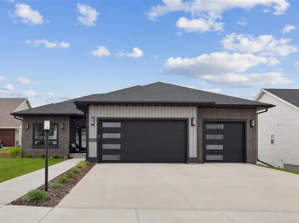 1002 Thomas Cir, Tiffin, IA 52340