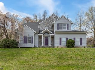 9 Mulberry Ct, Roxbury Twp., NJ 07876