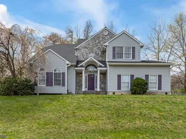 9 Mulberry Ct, Roxbury Twp., NJ 07876