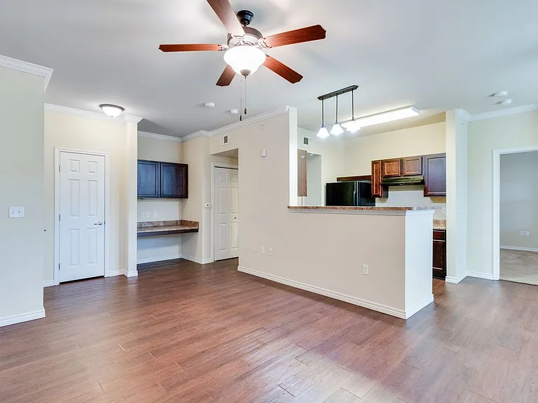 9613 Maurice Ave — Photo 3