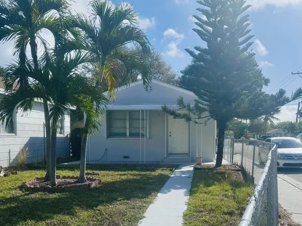 602 N D St, Lake Worth, FL 33460