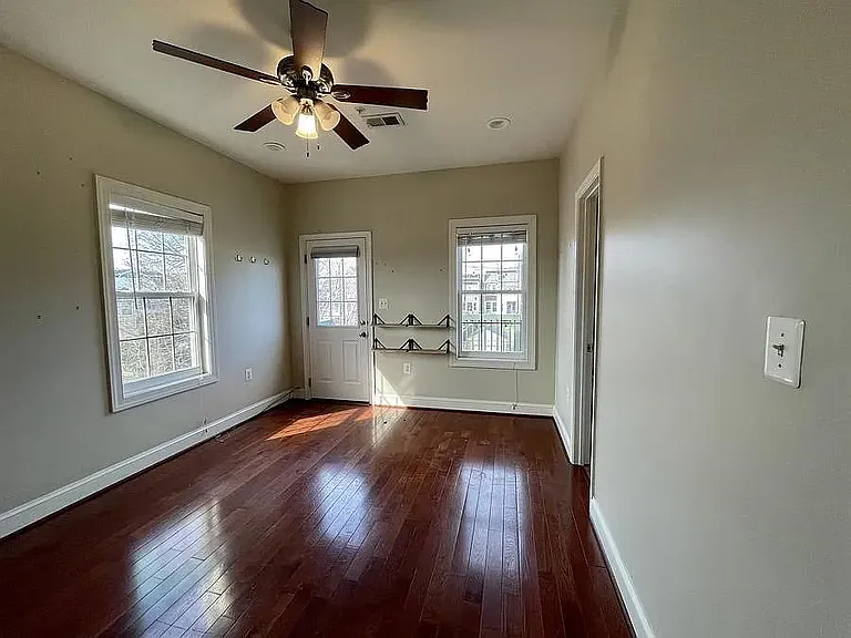 611 Quincy St NW #4 — Photo 22