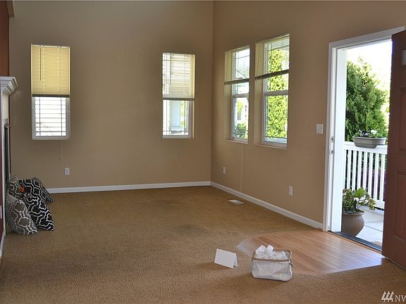 4th image of 2724 84th Dr NE